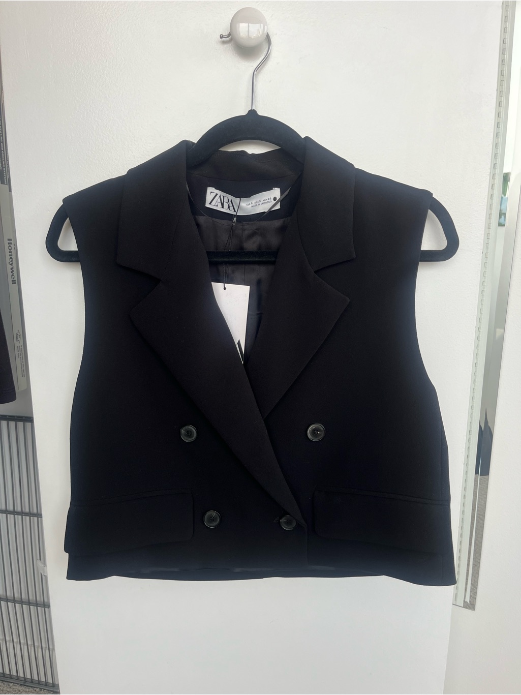 Zara Black Sleeveless Blazer Vest